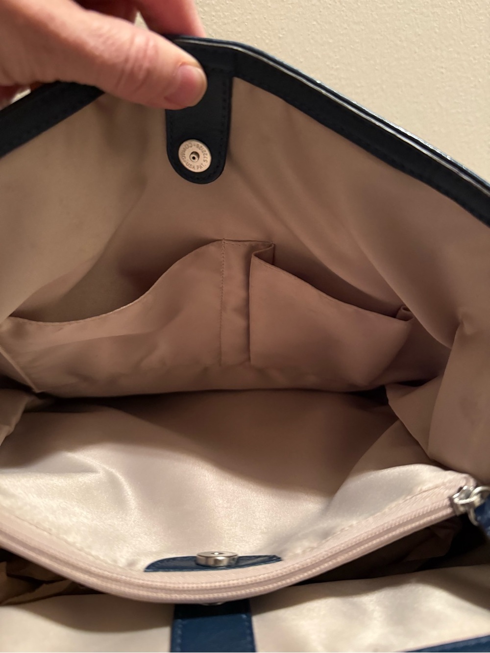 Coach Beige Signature Tote with Blue Trim and Turnlock Pocket EUC - Picture 8 of 11